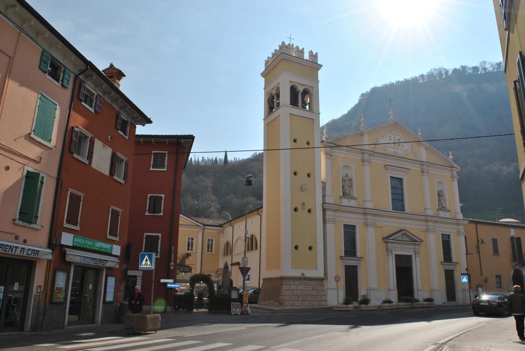 Appartamenti Del Borgo Garda  Exterior photo