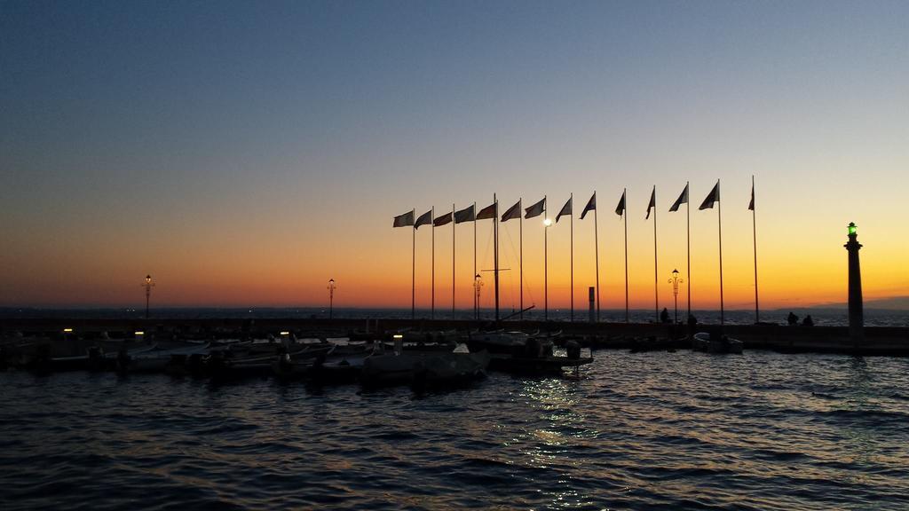 Appartamenti Del Borgo Garda  Exterior photo